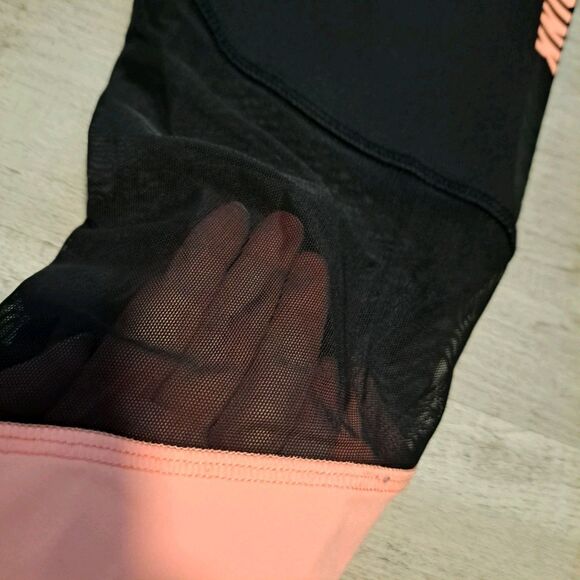 PINK Victoria Secret Bonded Leggings Black Medium Mesh Detail Peach 170/72A - Picture 6 of 12